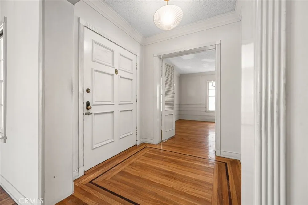 1569 Midvale Avenue Los Angeles, CA 90024
