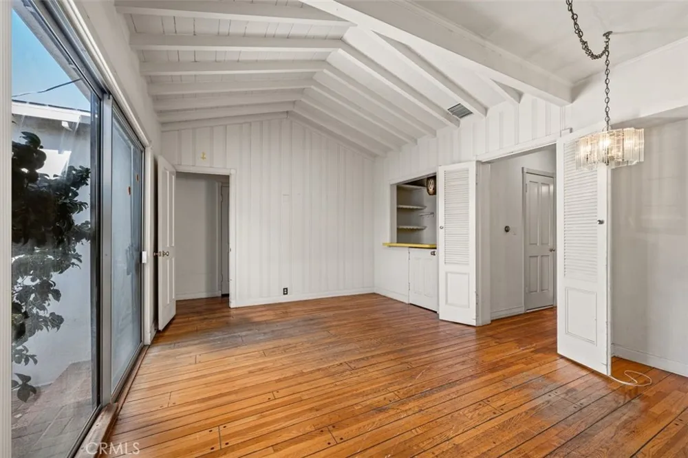 1569 Midvale Avenue Los Angeles, CA 90024