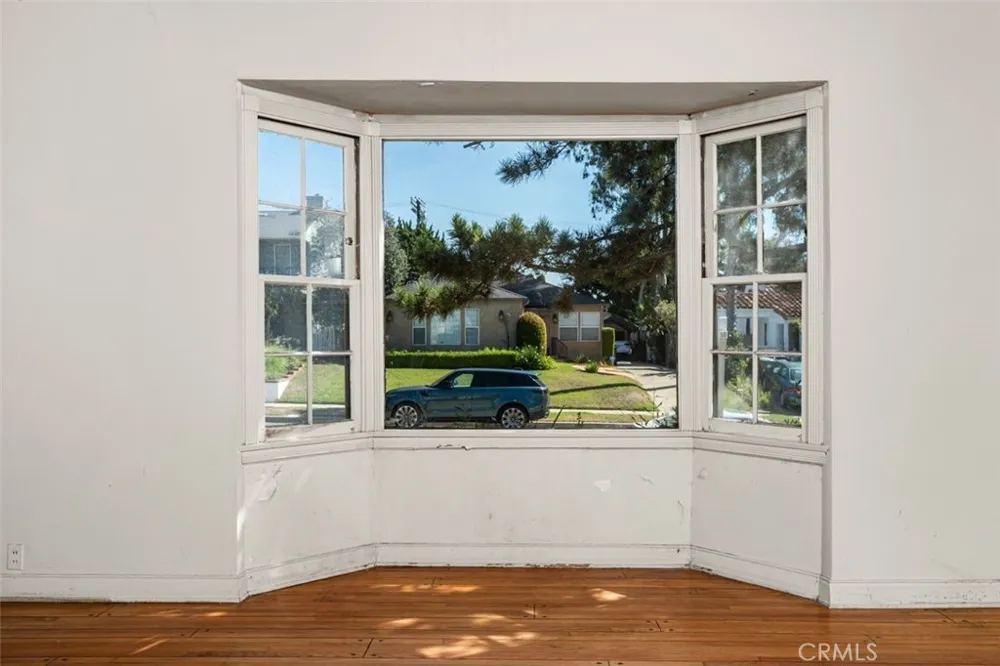 1569 Midvale Avenue Los Angeles, CA 90024