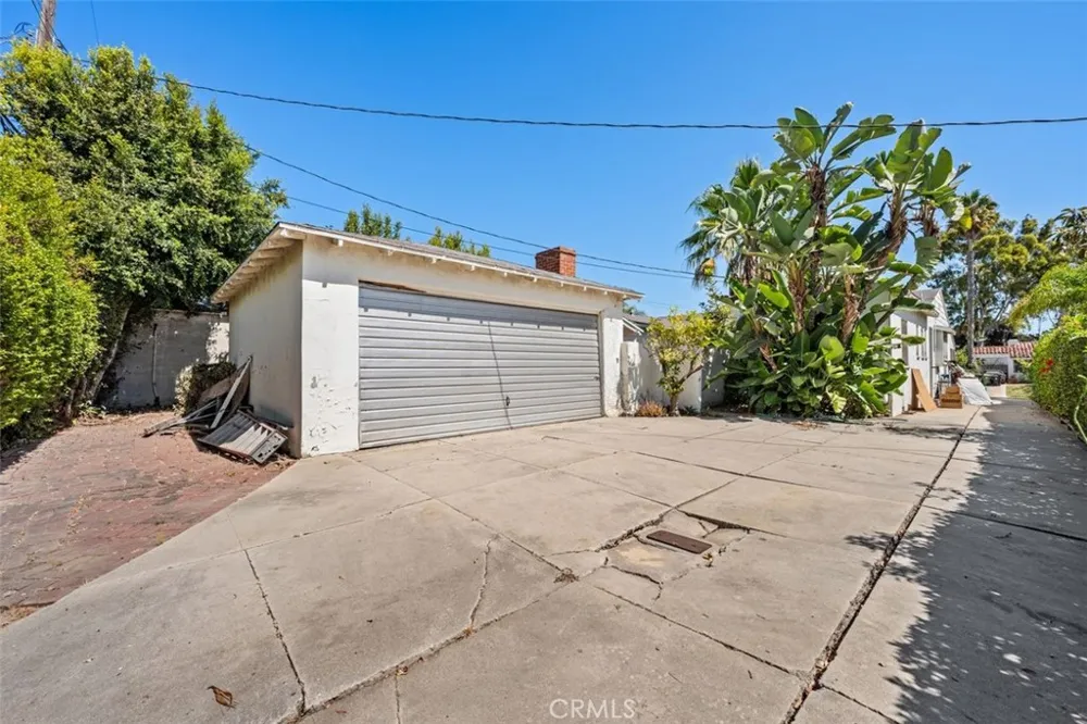 1569 Midvale Avenue Los Angeles, CA 90024