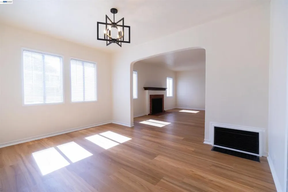 365 Lorraine San Leandro, CA 94577