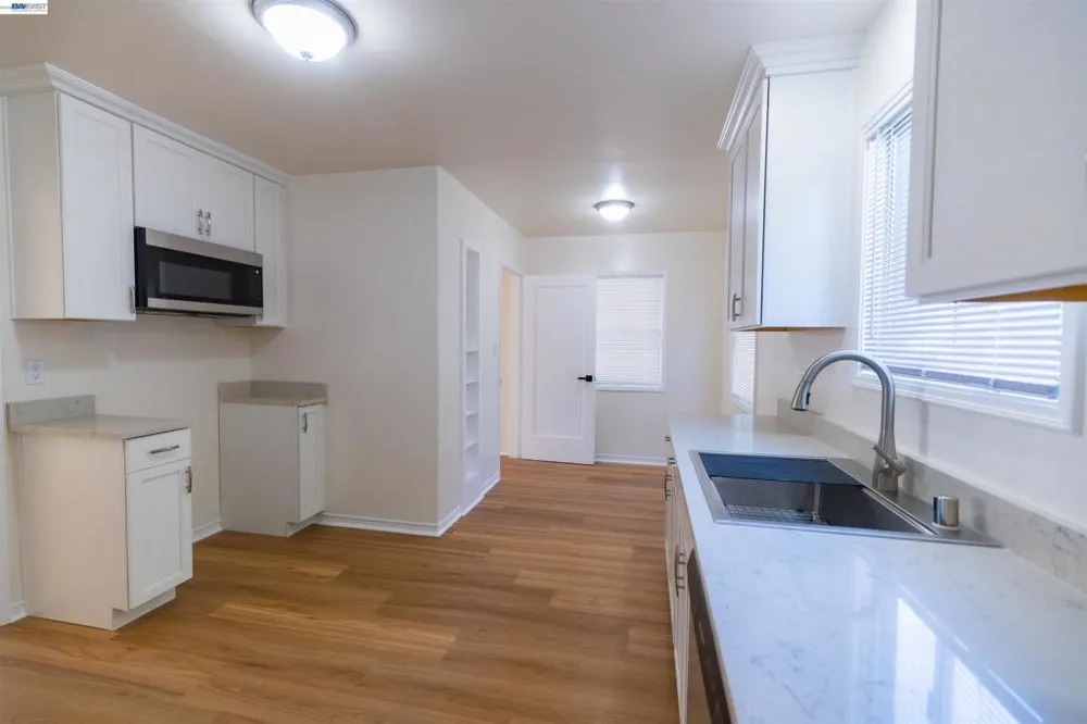 365 Lorraine San Leandro, CA 94577