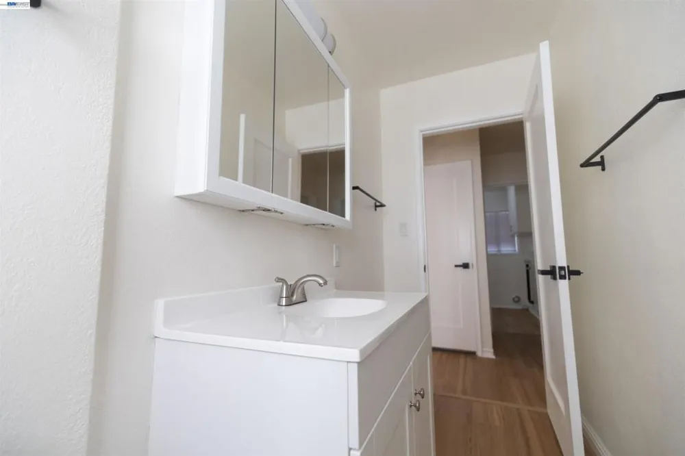 365 Lorraine San Leandro, CA 94577