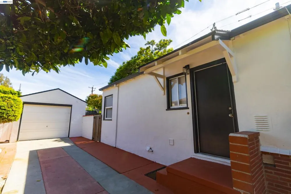365 Lorraine San Leandro, CA 94577