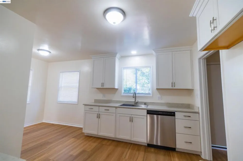 365 Lorraine San Leandro, CA 94577