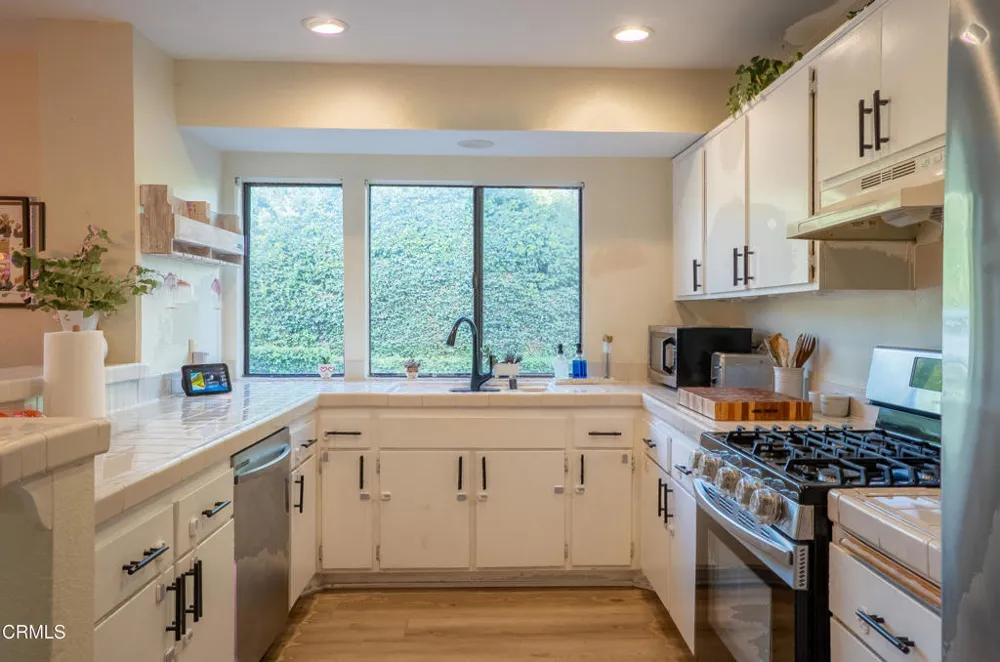 2272 Birch Glen Avenue #148 Simi Valley, CA 93063