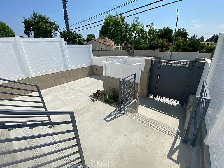 10455 Etiwanda Avenue Porter Ranch, CA 91326