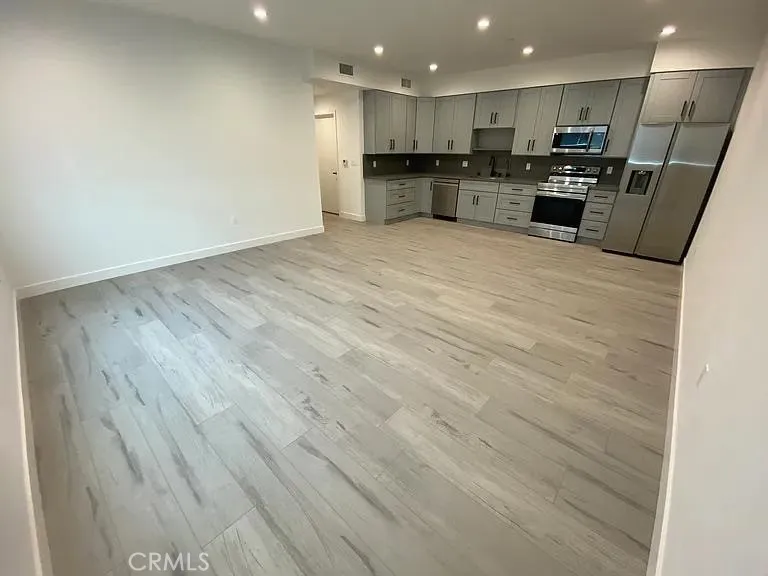 10455 Etiwanda Avenue Porter Ranch, CA 91326