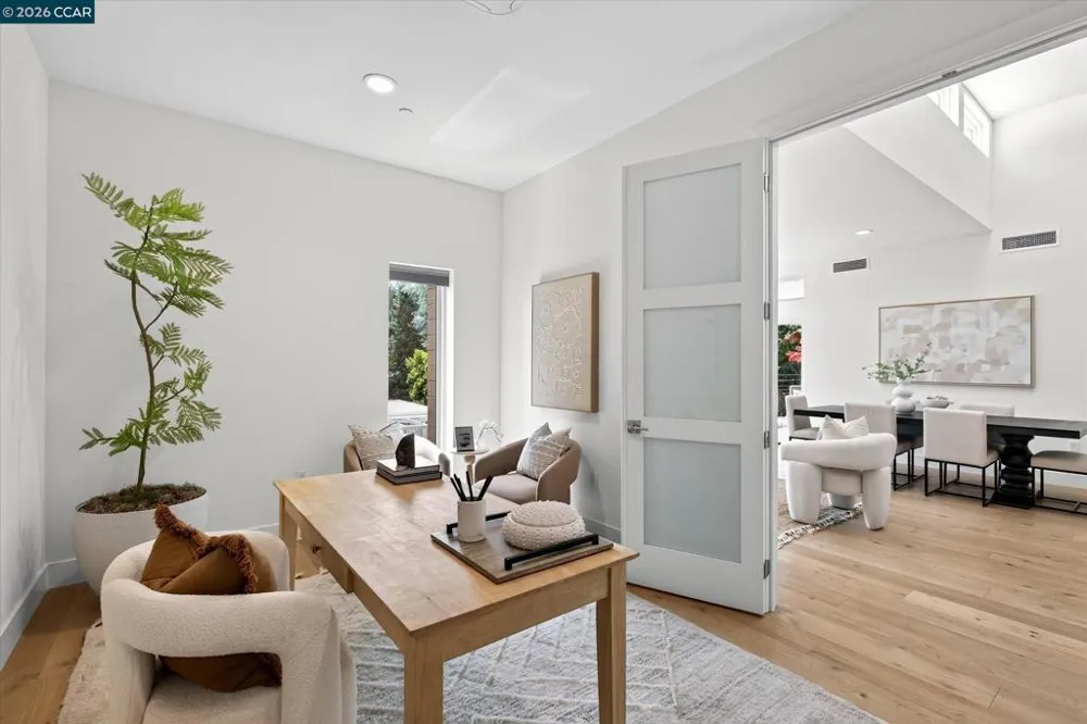 210 Lafayette Cir #302 Lafayette, CA 94549