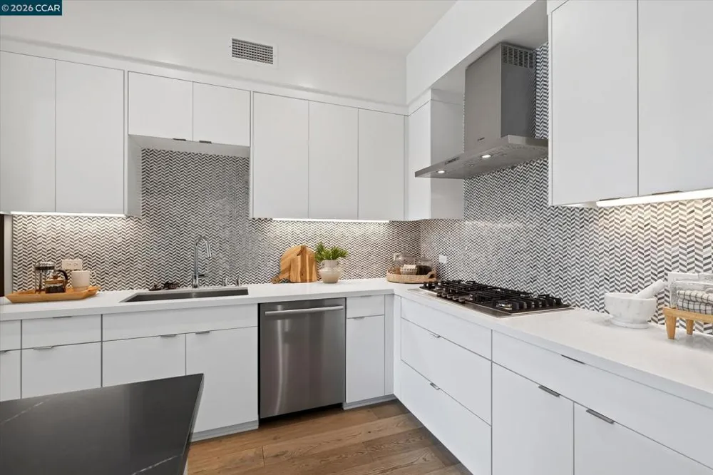 210 Lafayette Cir #302 Lafayette, CA 94549