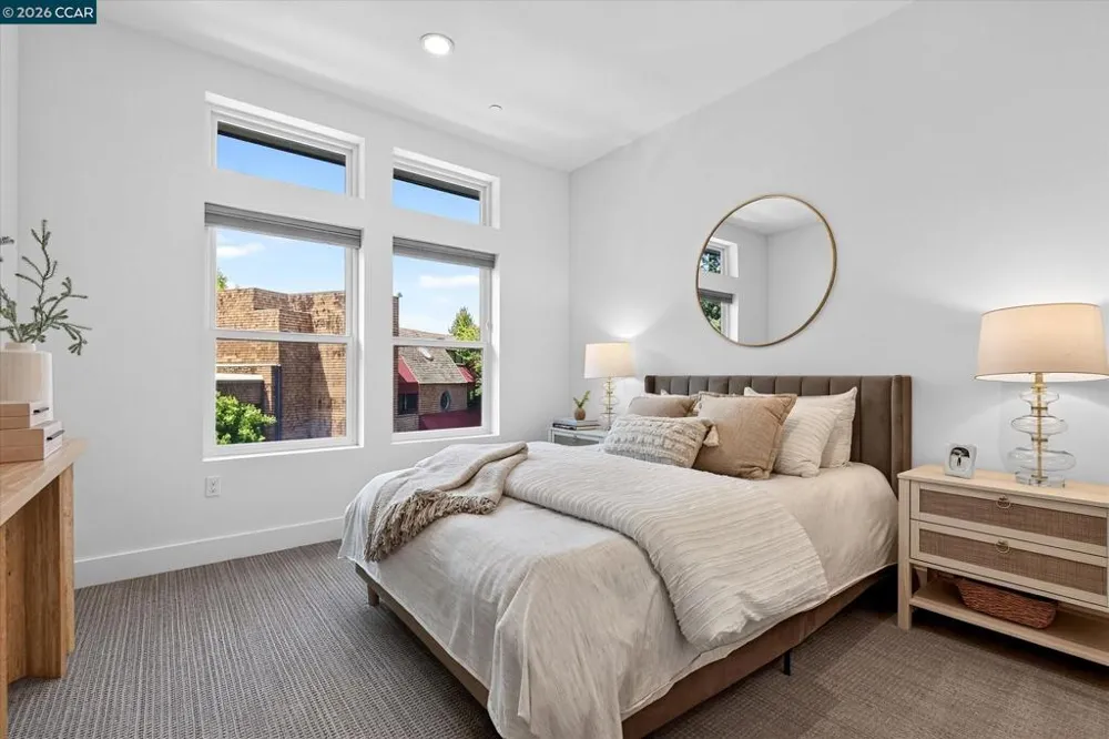 210 Lafayette Cir #302 Lafayette, CA 94549
