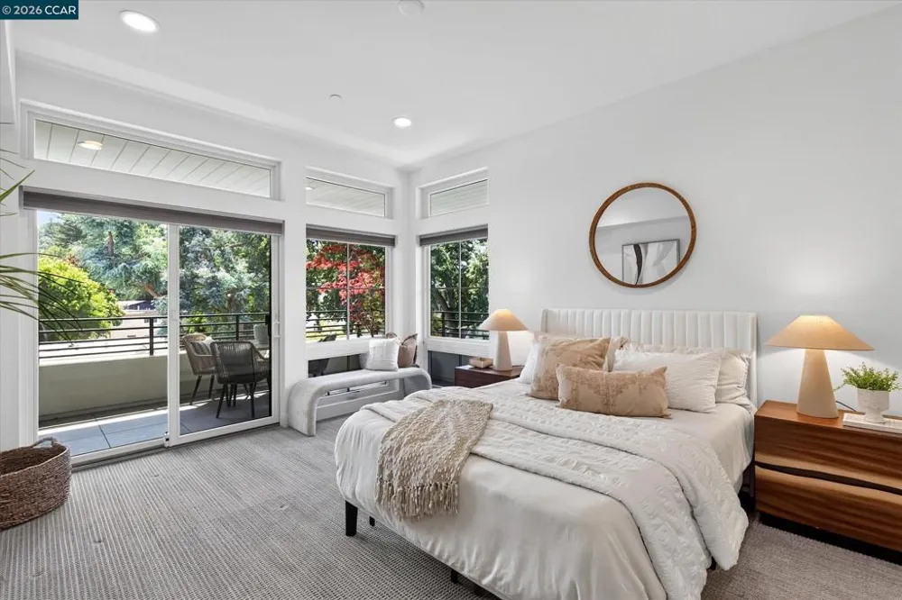 210 Lafayette Cir #302 Lafayette, CA 94549