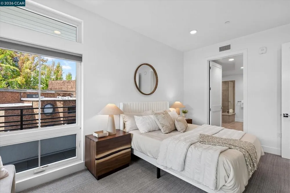210 Lafayette Cir #302 Lafayette, CA 94549