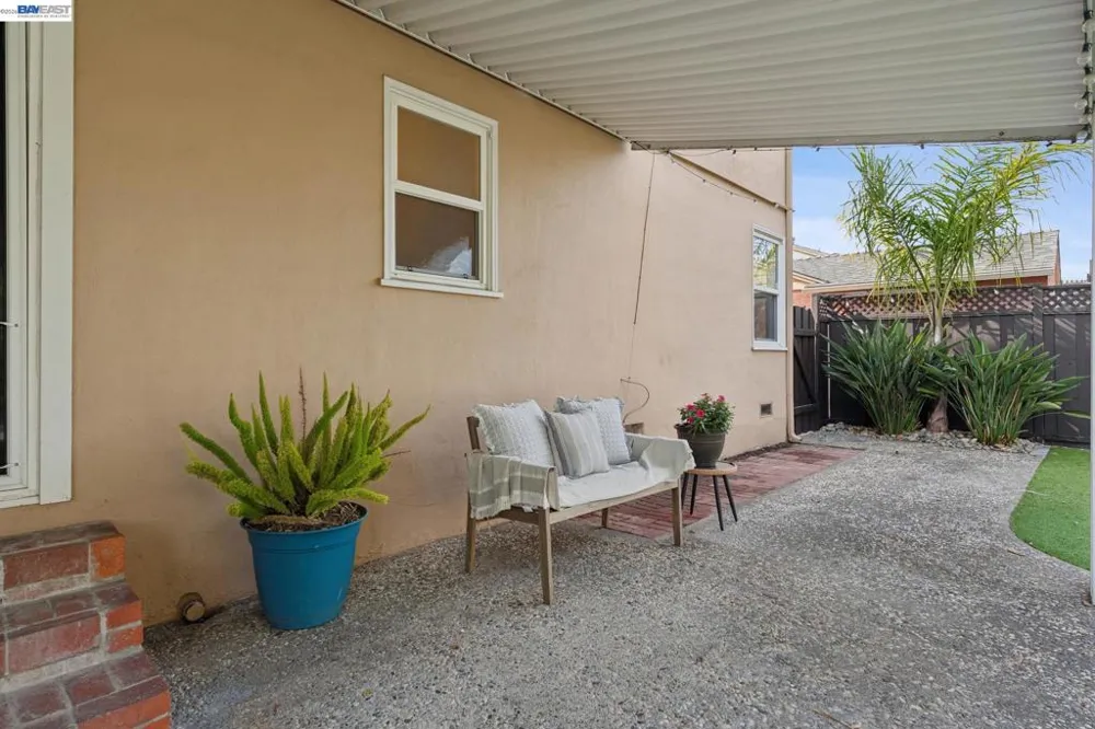 15040 Costela St San Leandro, CA 94579