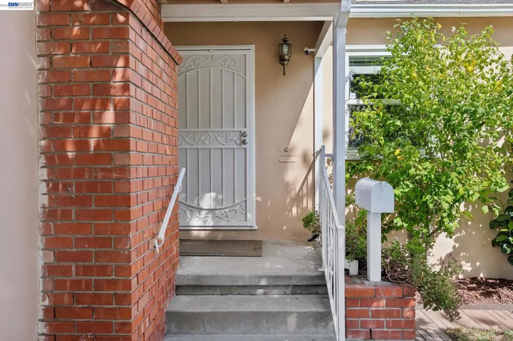 15040 Costela St San Leandro, CA 94579