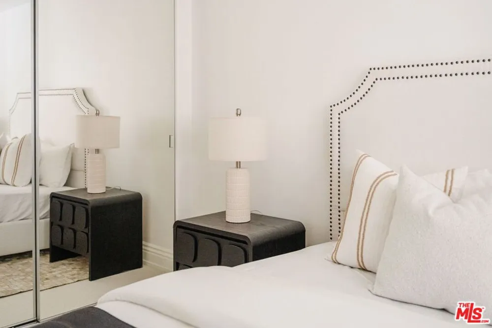 11749 Goshen Avenue #201 Los Angeles, CA 90049