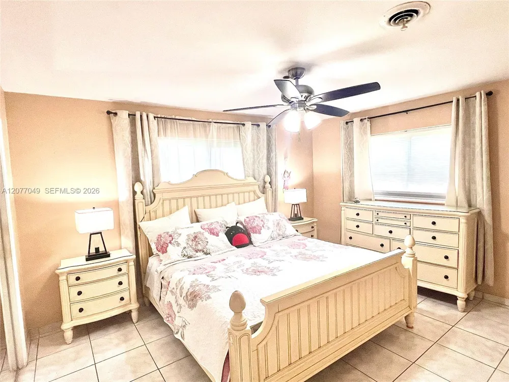 106 32nd Ave Hollywood, FL 33021