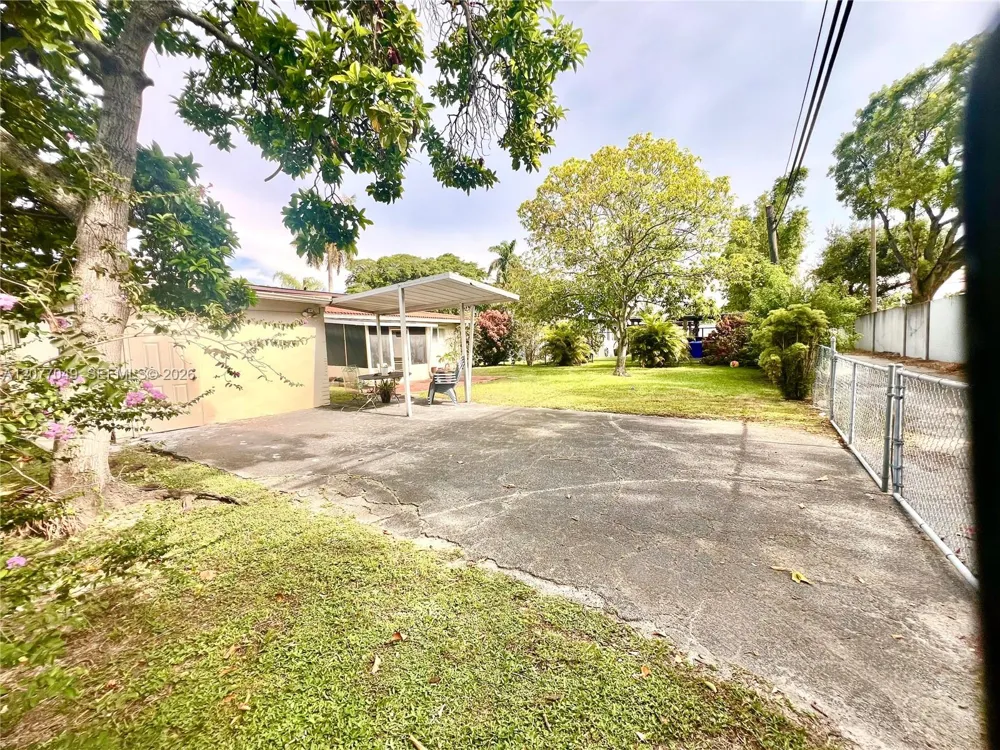 106 32nd Ave Hollywood, FL 33021
