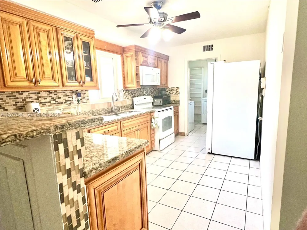 106 32nd Ave Hollywood, FL 33021