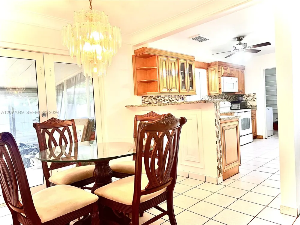 106 32nd Ave Hollywood, FL 33021