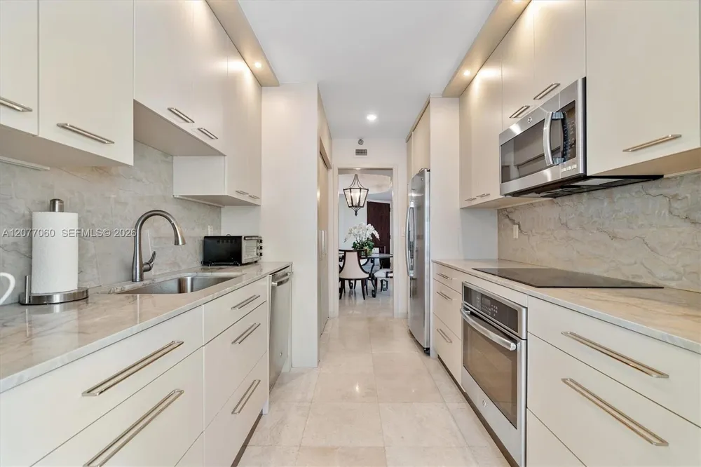 19355 Turnberry Way #8B Aventura, FL 33180