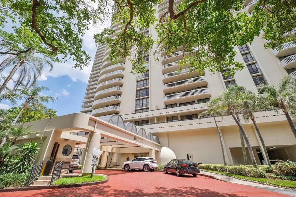 19355 Turnberry Way #8B Aventura, FL 33180