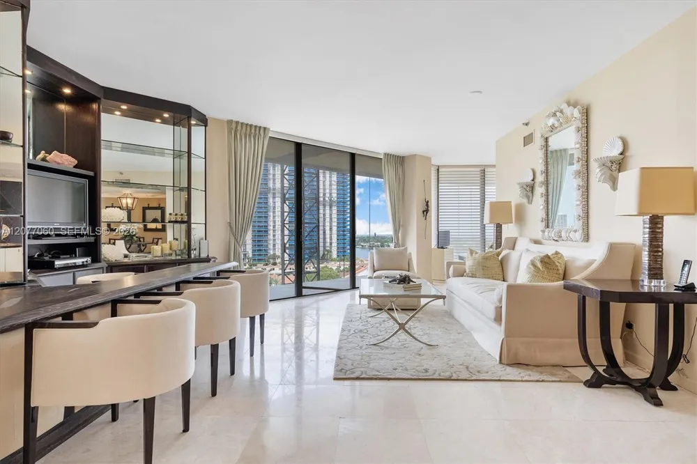 19355 Turnberry Way #8B Aventura, FL 33180