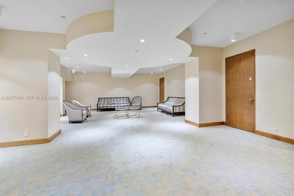19355 Turnberry Way #8B Aventura, FL 33180