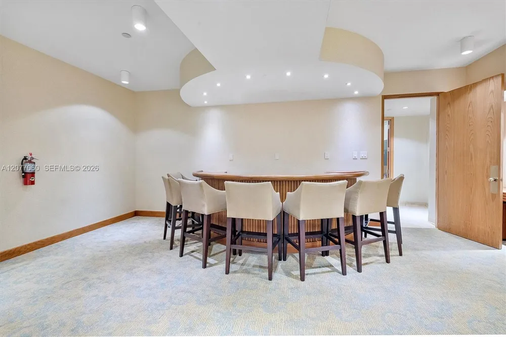 19355 Turnberry Way #8B Aventura, FL 33180