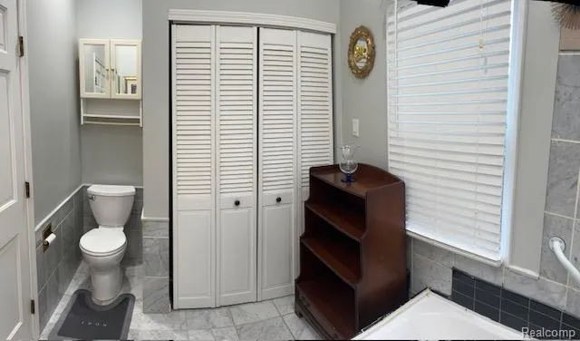 89 Muir Road Grosse Pointe Farms City, MI 48236