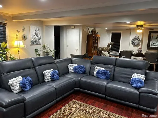 89 Muir Road Grosse Pointe Farms City, MI 48236