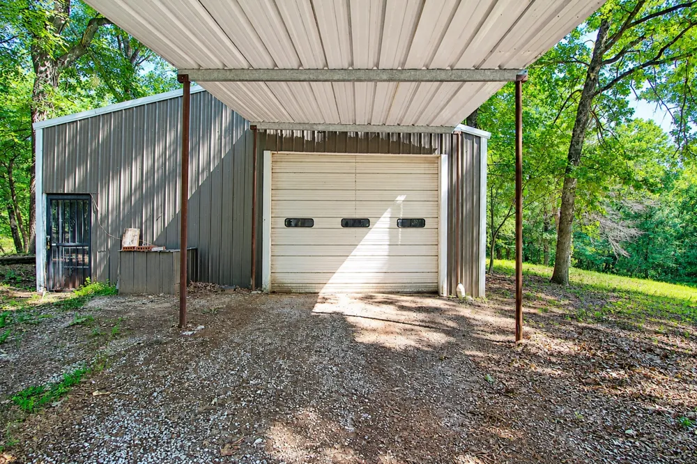 3260 Howard Road Beggs, OK 74421