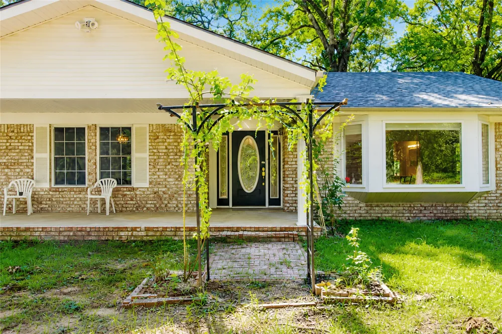 3260 Howard Road Beggs, OK 74421