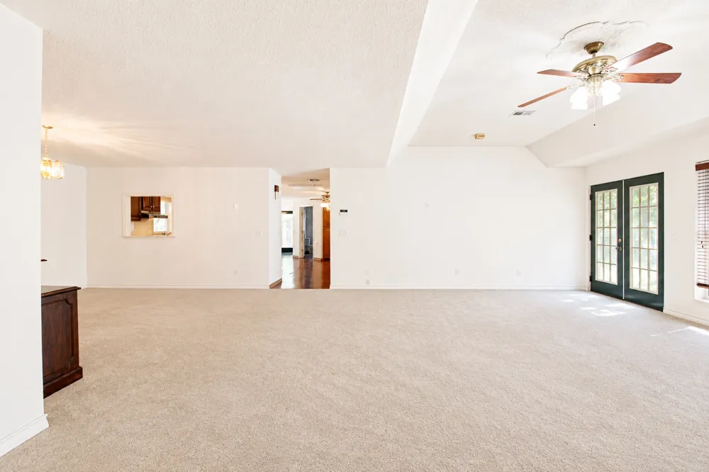 3260 Howard Road Beggs, OK 74421