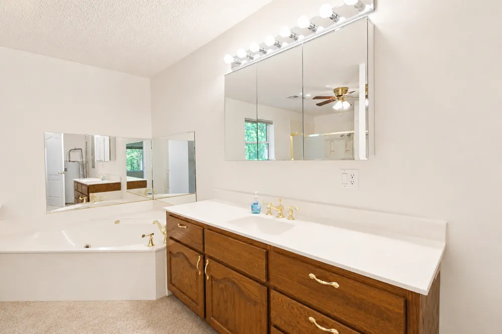 3260 Howard Road Beggs, OK 74421