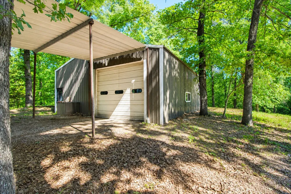 3260 Howard Road Beggs, OK 74421