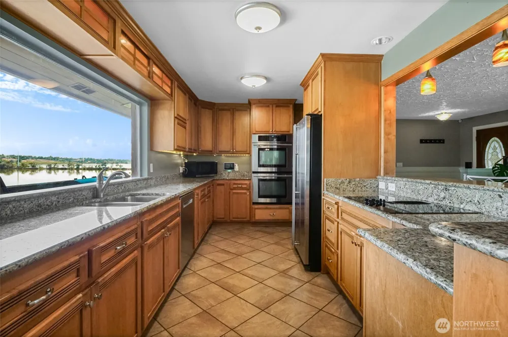 1345 W Lakeside Drive Moses Lake, WA 98837