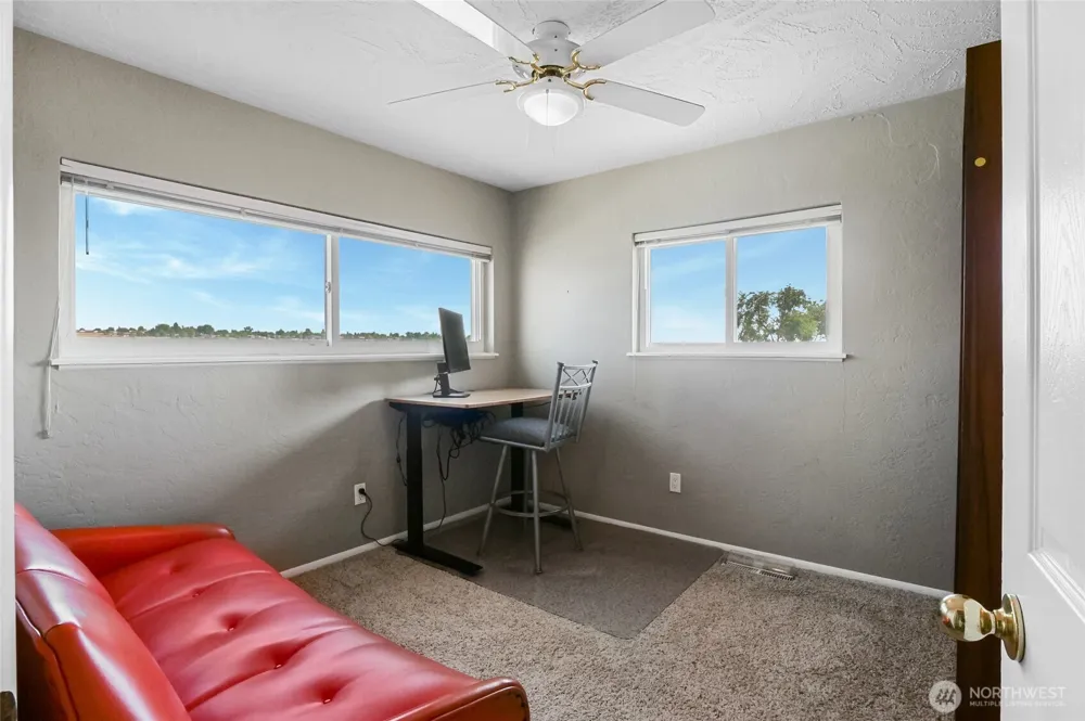 1345 W Lakeside Drive Moses Lake, WA 98837