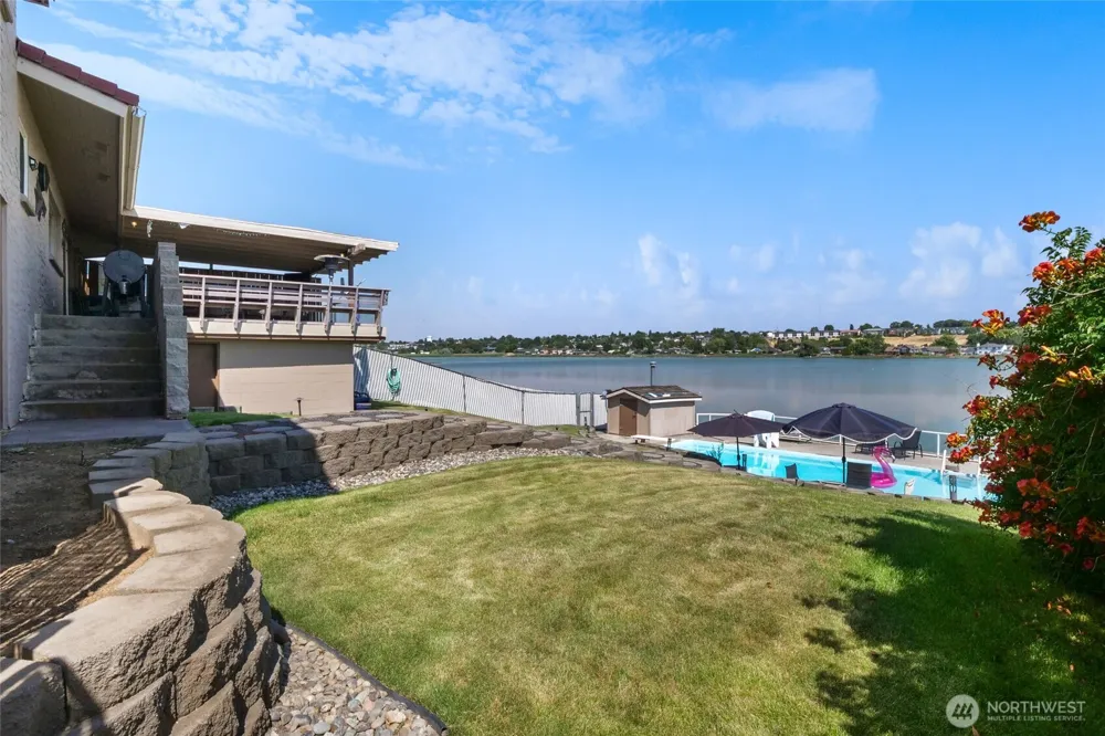 1345 W Lakeside Drive Moses Lake, WA 98837
