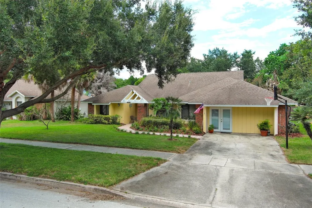 4661 SAINT BRIDES CIRCLE Orlando, FL 32812