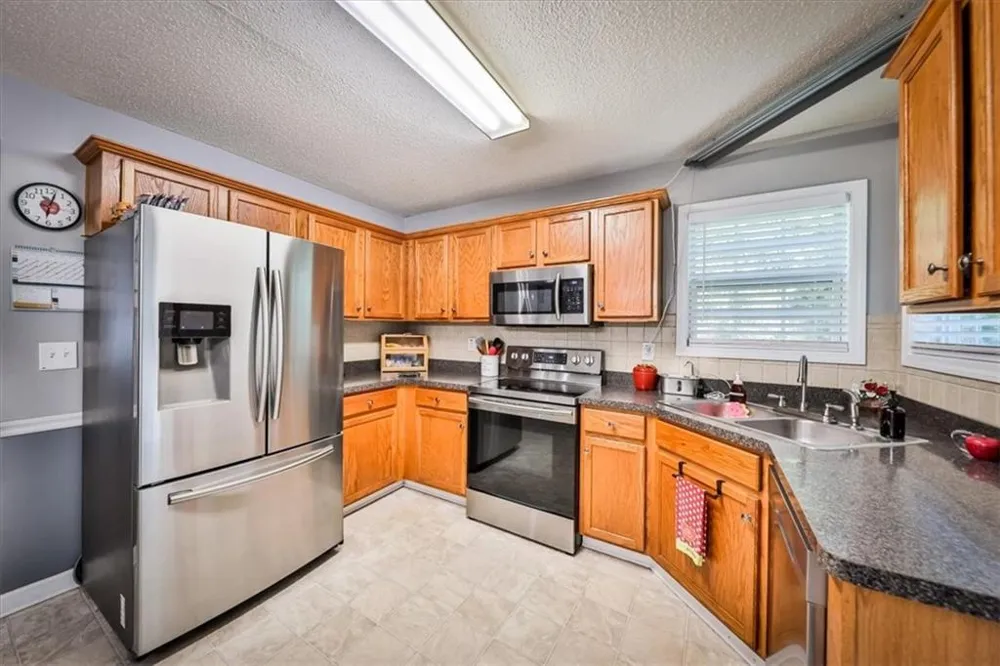 401 Winding Valley Drive Rockmart, GA 30153
