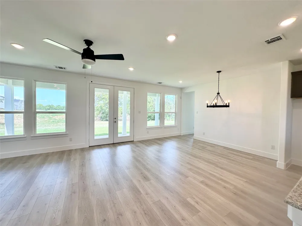 1355 Orange Blossom Court Gainesville, TX 76240