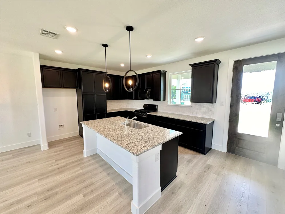 1355 Orange Blossom Court Gainesville, TX 76240