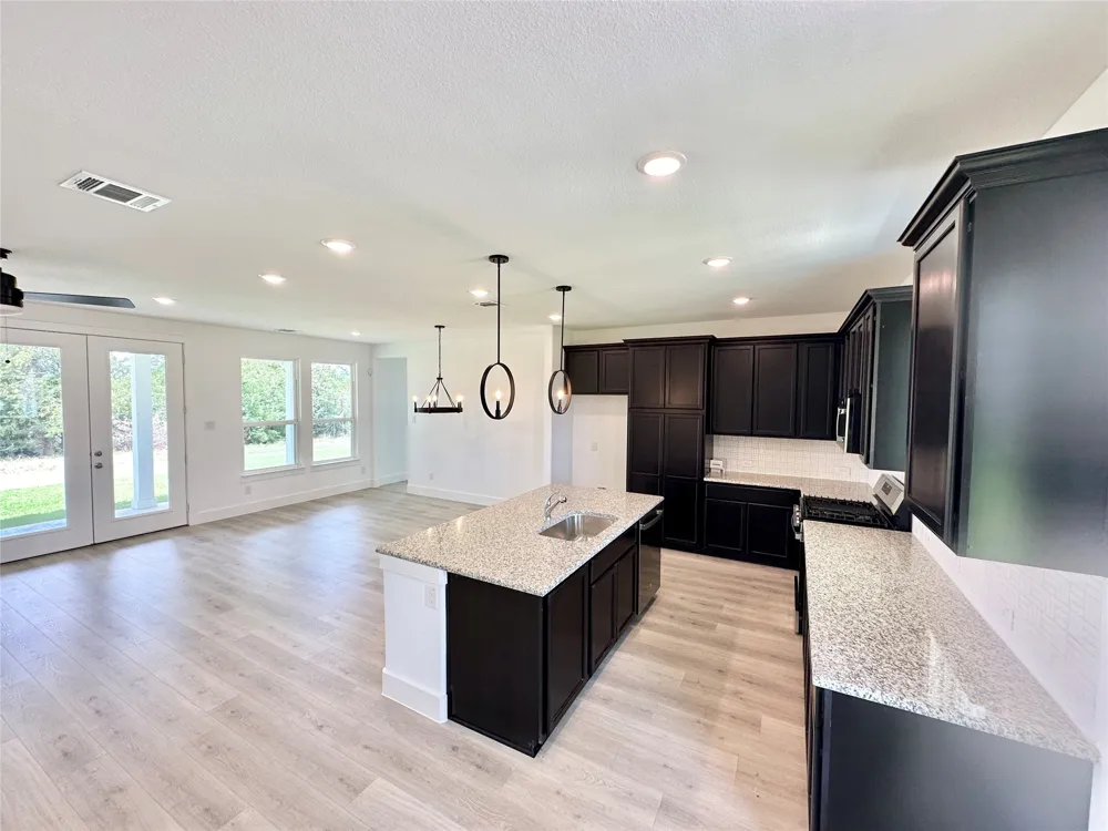 1355 Orange Blossom Court Gainesville, TX 76240