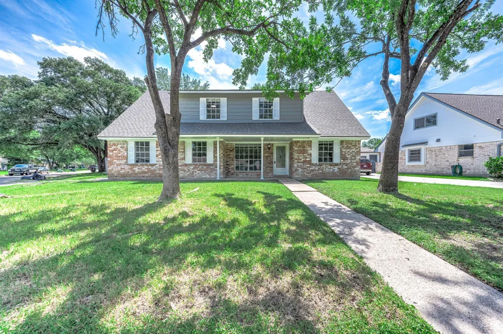 9014 Landwood Drive Houston, TX 77040
