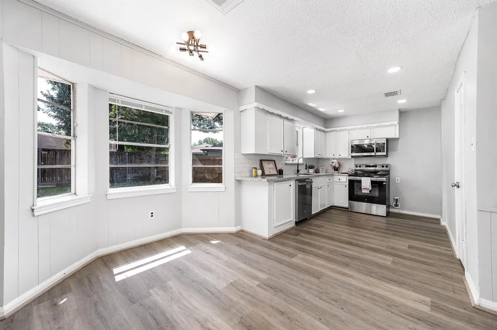 9014 Landwood Drive Houston, TX 77040