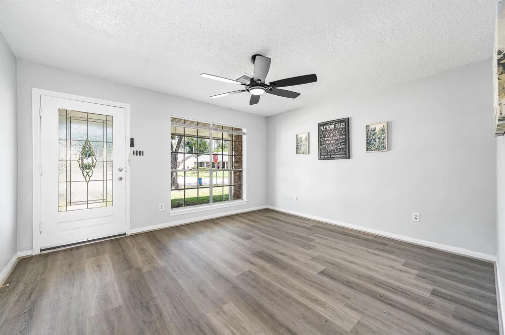 9014 Landwood Drive Houston, TX 77040