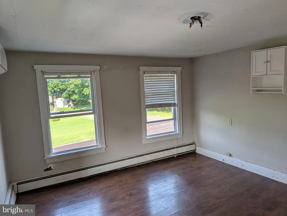 425 JULIUSTOWN PEMBERTON ROAD Pemberton, NJ 08068