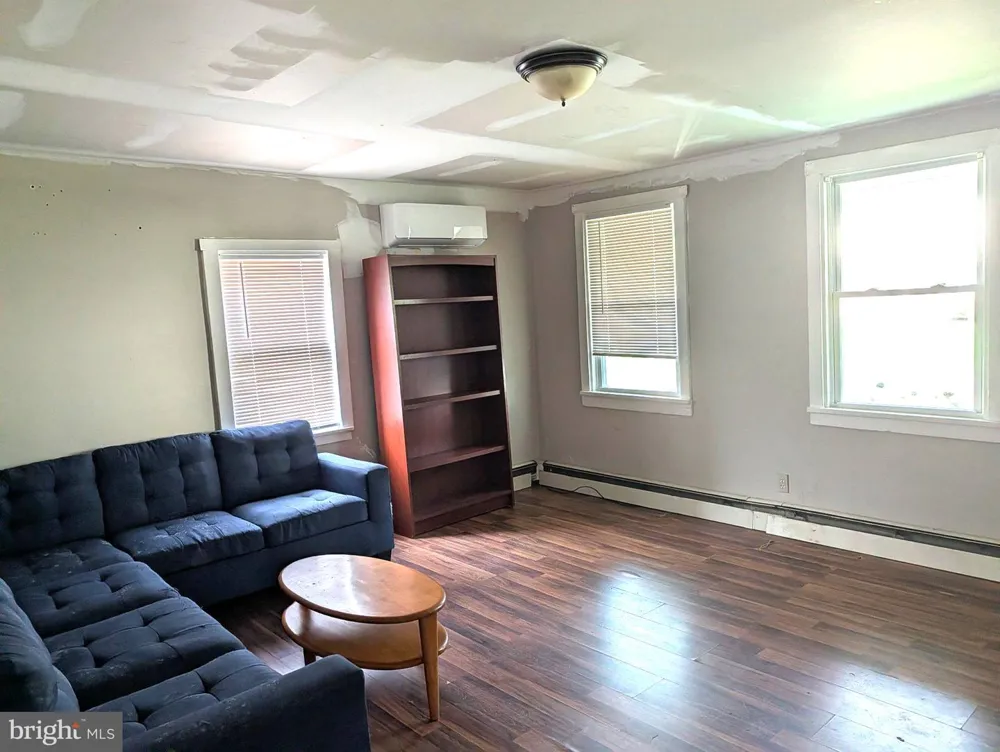 425 JULIUSTOWN PEMBERTON ROAD Pemberton, NJ 08068