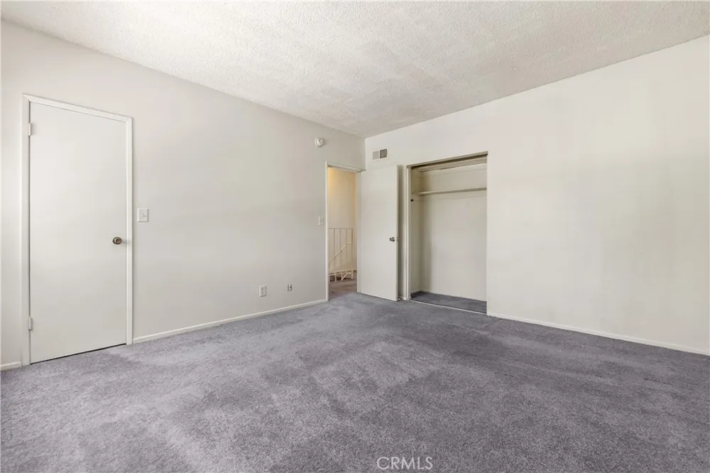 218 Thorne Los Angeles, CA 90042
